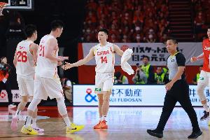 得篮板者得天下！中国男篮全场抢42个篮板&12个前场板 对手仅29板